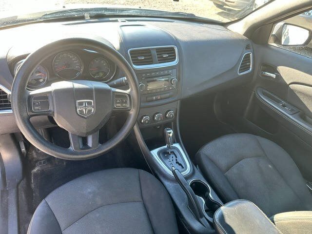 Used 2013 Dodge Avenger SE FWD image 13