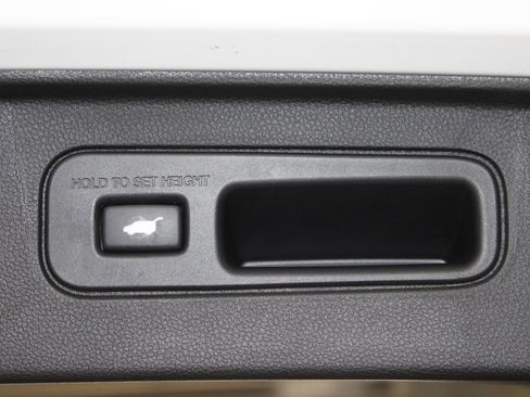 Used 2025 Honda Pilot Touring image 32