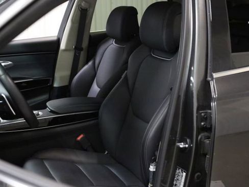 Used 2025 Genesis GV70 2.5T image 9