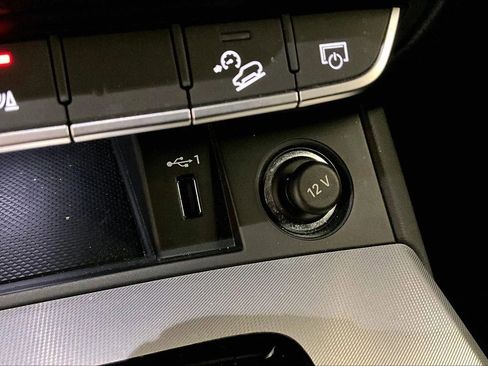 Used 2021 Audi Q5 2.0T Premium Plus w/ Premium Plus Package image 31