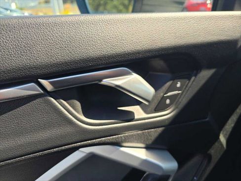 New 2025 Audi Q3 2.0T Premium image 25