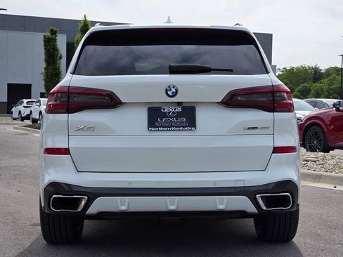 Used 2022 BMW X5 xDrive40i w/ M Sport Package AWD/4WD image 28