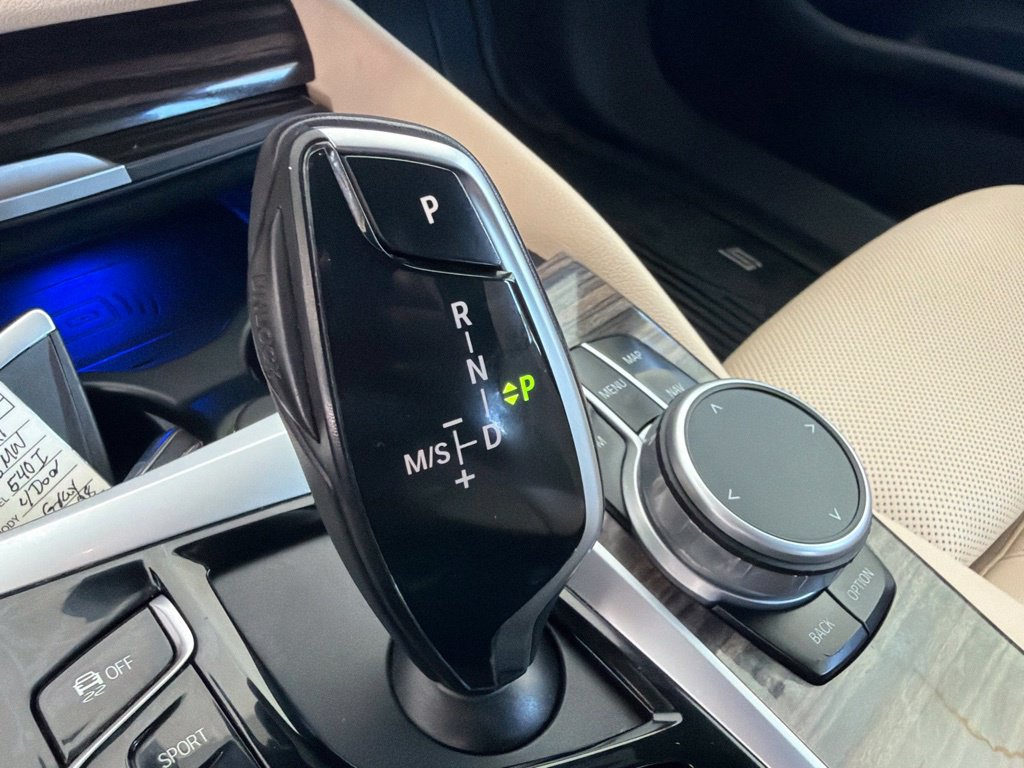 Used 2021 BMW 540i xDrive w/ Premium Package AWD/4WD image 9