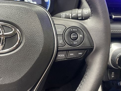 Used 2024 Toyota RAV4 Limited AWD/4WD image 20