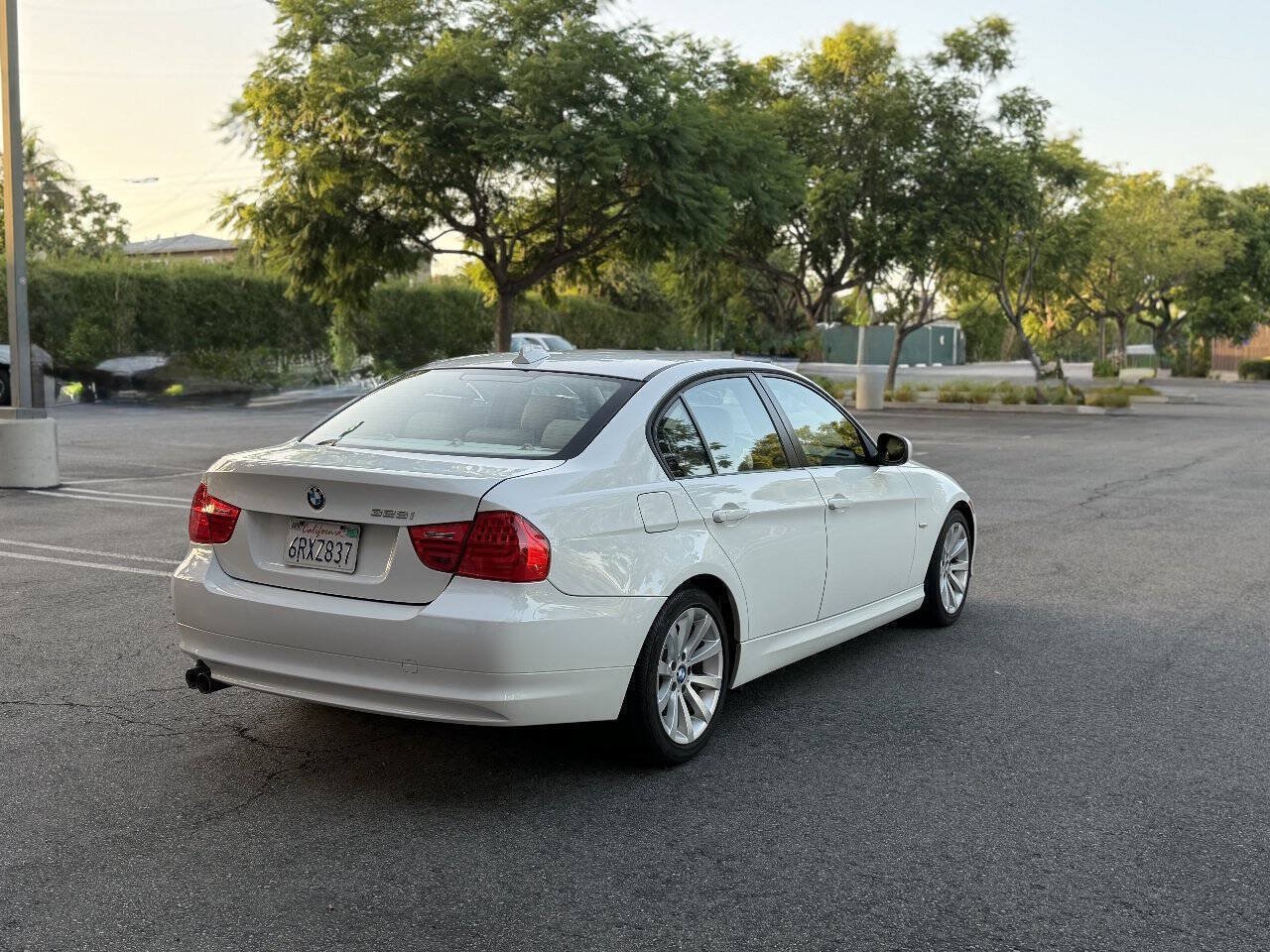 Used 2011 BMW 328i Sedan RWD image 5