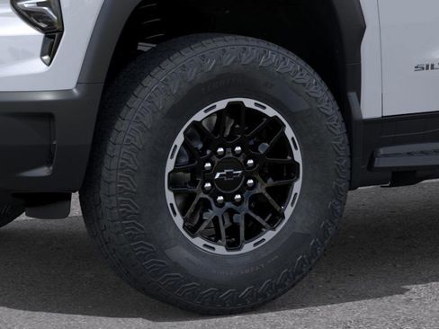 New 2026 Chevrolet Silverado EV Trail Boss image 9