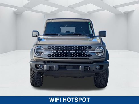 New 2025 Ford Bronco Badlands image 9