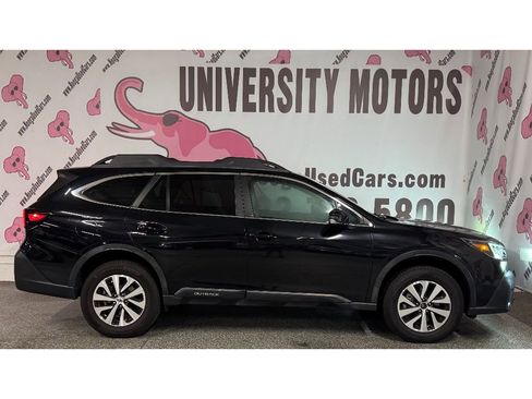 Used 2020 Subaru Outback Premium image 9