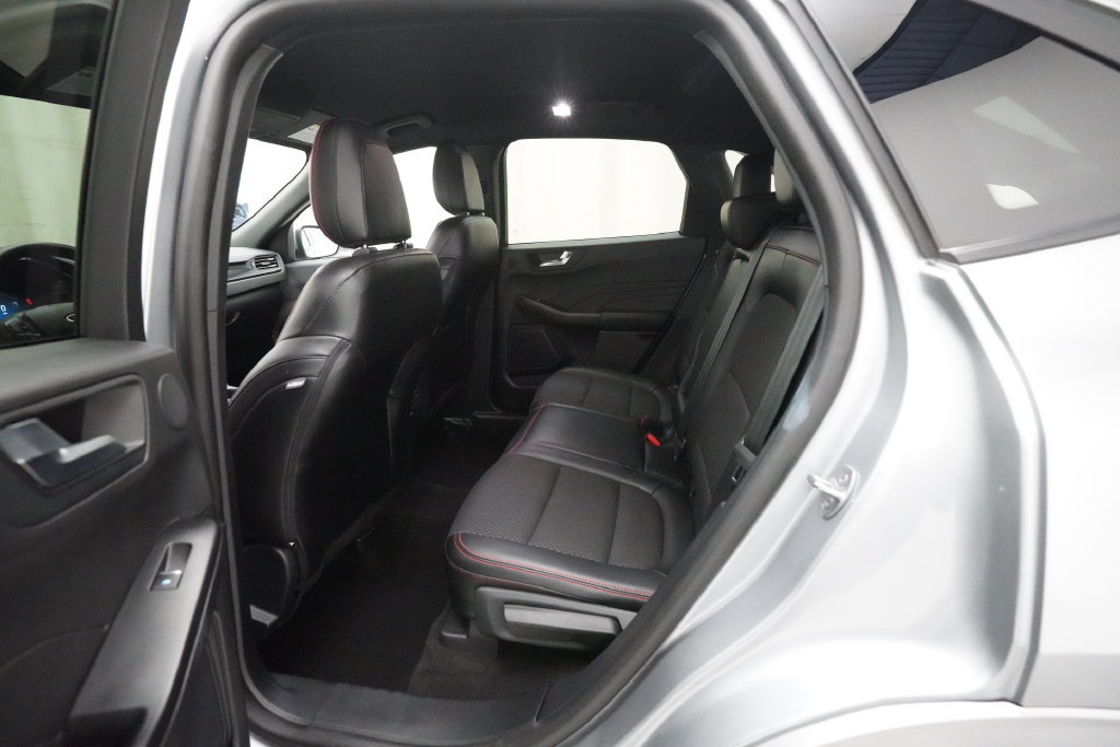 Used 2024 Ford Escape ST-Line Select w/ Tech Pack #2 AWD/4WD image 16
