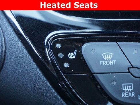 Used 2018 Toyota C-HR XLE image 6