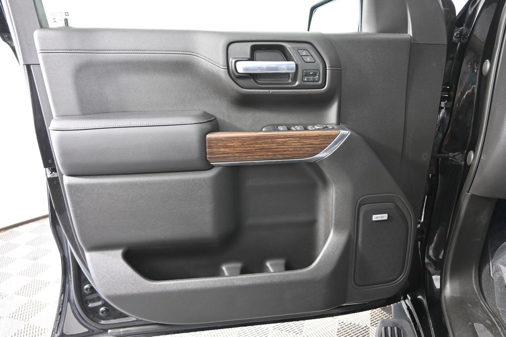 Used 2022 Chevrolet Silverado 1500 High Country AWD/4WD image 18