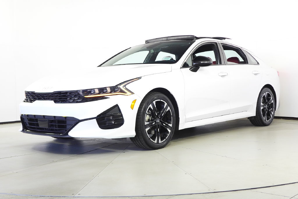 Used 2023 Kia K5 GT-Line AWD/4WD image 2