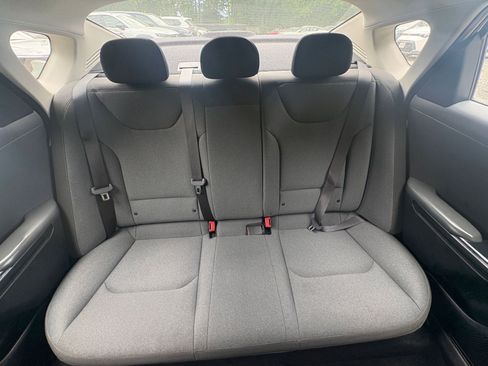 Used 2025 Kia K4 FWD image 36