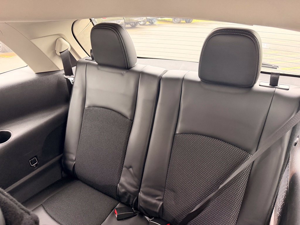 Used 2018 Dodge Journey Crossroad w/ Navigation Group AWD/4WD image 19