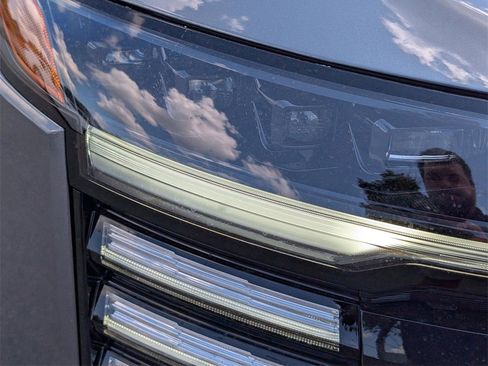 New 2026 Nissan Kicks SR image 9