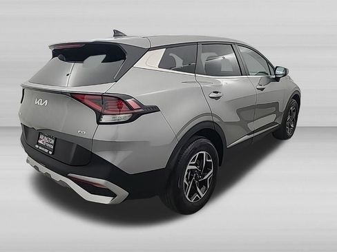 Used 2025 Kia Sportage LX AWD/4WD image 4