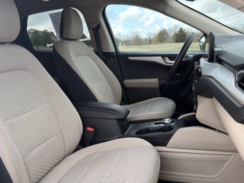 Used 2020 Ford Escape SE FWD image 24