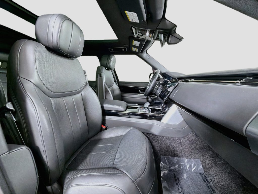 Certified 2023 Land Rover Range Rover SE AWD/4WD image 30