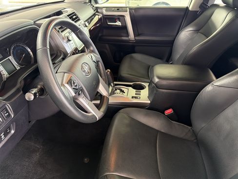Used 2019 Toyota 4Runner Limited AWD/4WD image 4