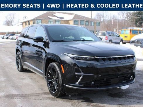 Used 2024 Jeep Wagoneer Launch Edition image 2