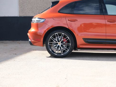 Used 2022 Porsche Macan GTS AWD/4WD image 10