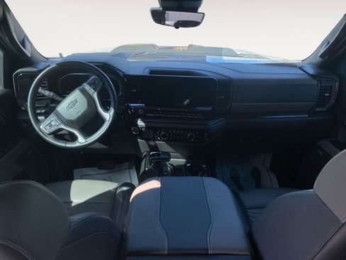 Used 2024 Chevrolet Silverado 1500 ZR2 w/ Technology Package image 13