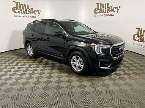 Certified 2023 GMC Terrain SLE w/ Driver Convenience Package FWD image 1