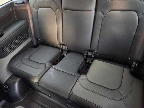 Certified 2025 Land Rover Defender 130 S image 32