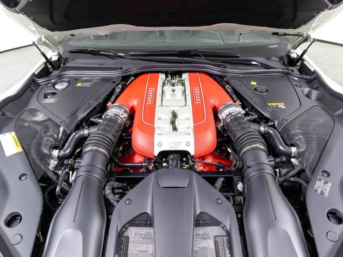 Used 2021 Ferrari 812 GTS image 47