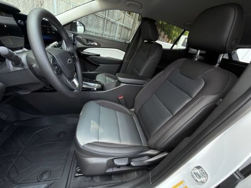 New 2026 Chevrolet Trax LT FWD image 18