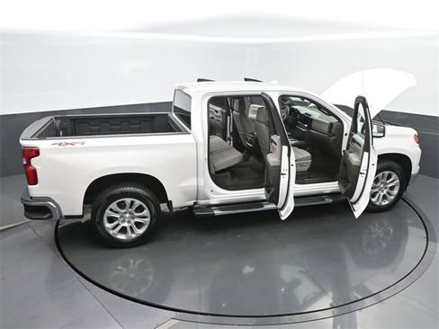 Used 2025 Chevrolet Silverado 1500 LTZ image 65