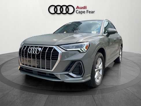 Used 2024 Audi Q3 2.0T Premium AWD/4WD image 1
