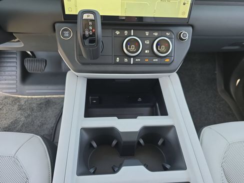 New 2026 Land Rover Defender 110 S AWD/4WD image 26
