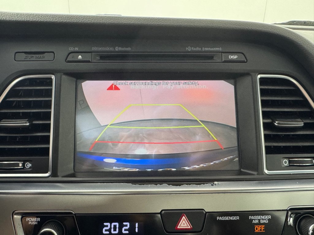 Used 2016 Hyundai Sonata Sport w/ Option Group 03 FWD image 16