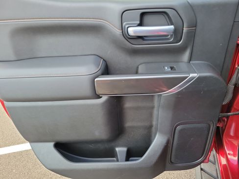 Used 2021 GMC Sierra 1500 AT4 w/ AT4 Premium Package image 9