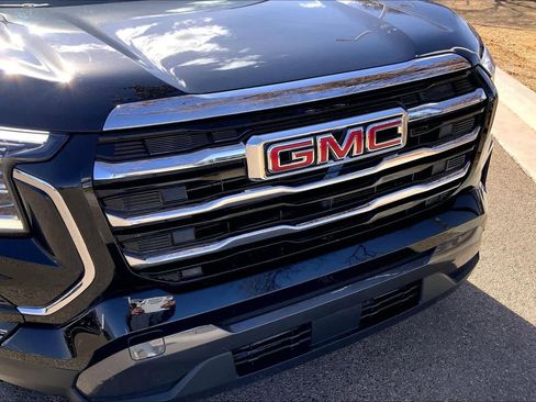 Used 2026 GMC Terrain Elevation image 29