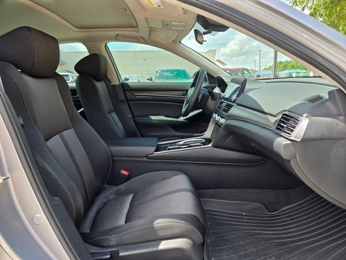 Used 2019 Honda Accord EX image 23