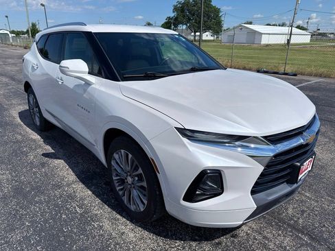 Used 2020 Chevrolet Blazer Premier w/ Driver Confidence II Package FWD image 2