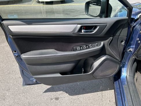 Used 2019 Subaru Legacy 2.5i Premium AWD/4WD image 11