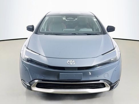 Certified 2025 Toyota Prius Plug-In Hybrid image 2