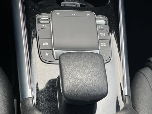 Certified 2023 Mercedes-Benz GLA 250 4MATIC image 33