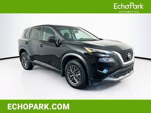 Used 2023 Nissan Rogue S image 1
