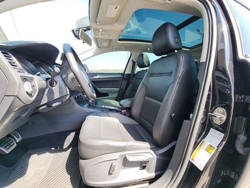 Used 2017 Volkswagen Golf Alltrack SE image 14