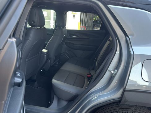 Used 2023 Chevrolet TrailBlazer RS AWD/4WD image 18