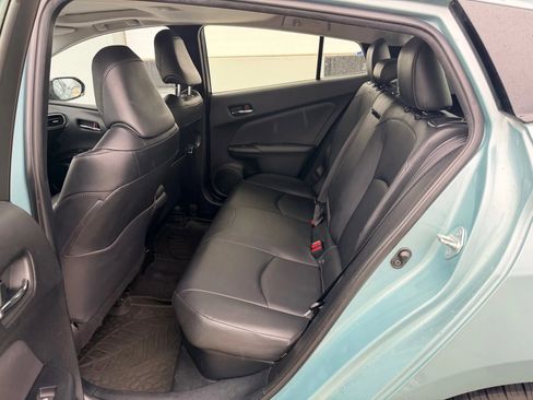 Used 2017 Toyota Prius Four Touring image 12