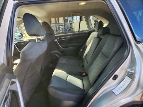Used 2025 Toyota RAV4 XLE image 10