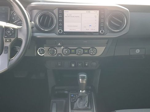 Certified 2020 Toyota Tacoma TRD Sport AWD/4WD image 15