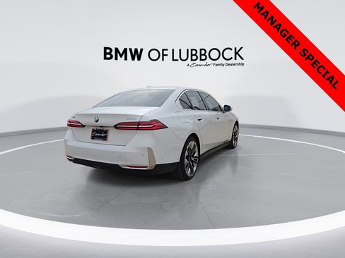 Certified 2025 BMW 530i xDrive image 8