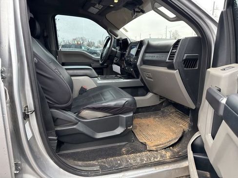 Used 2020 Ford F350 XLT w/ XLT Premium Package image 12