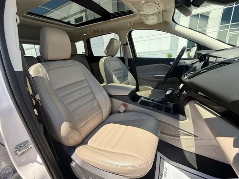 Used 2018 Ford Escape Titanium FWD image 18